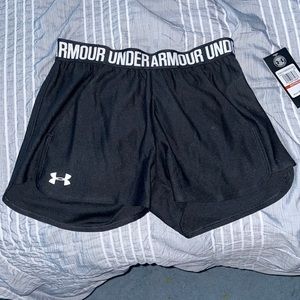 black women’s under armour shorts